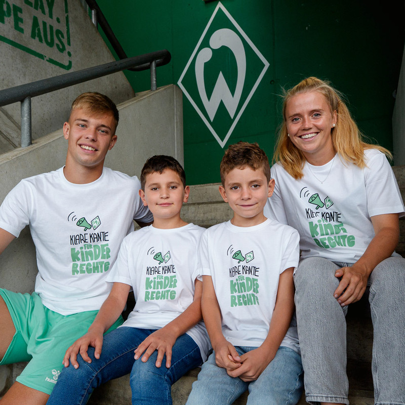 Hummel T-Shirt Kinderrechte — 100% Organic Cotton